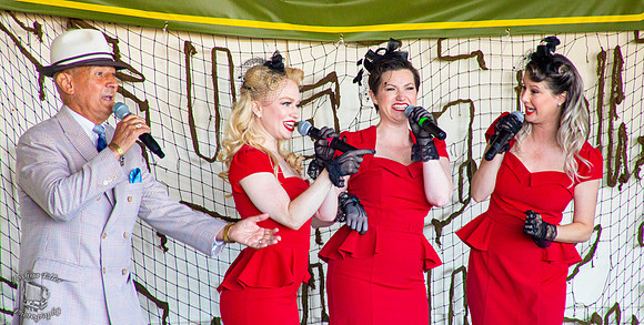 Sinatra & The Sweethearts