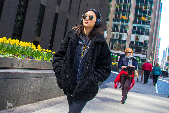 Headphone