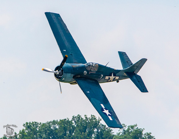 Curtiss-Wright SB2C-5 "Helldiver"